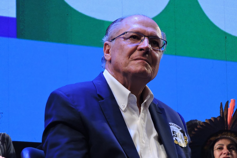 alckmin-diz-que-reforma-tributaria-estaria-implantada-se-fosse-ha-30-anos