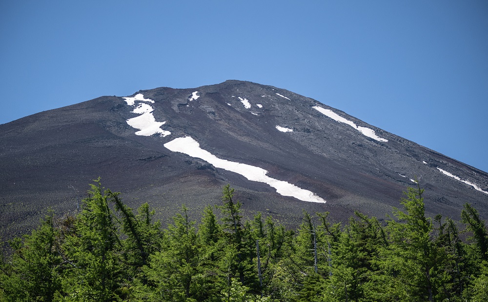 monte-fuji-do-japao-fica-sem-neve-em-outubro,-algo-inedito-em-130-anos