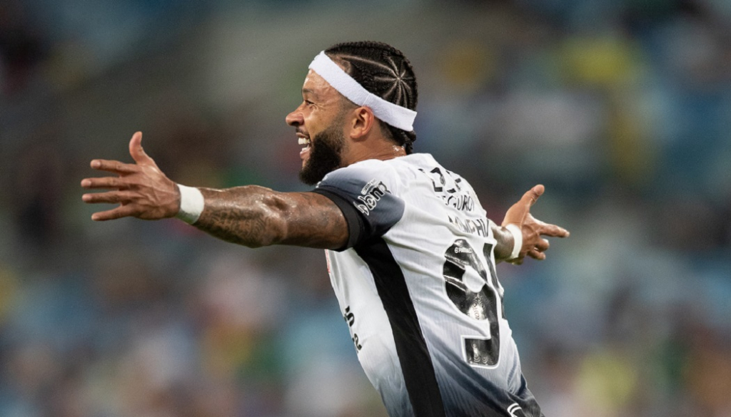 corinthians-bate-o-cuiaba-com-gol-de-depay-e-sai-da-zona-de-rebaixamento