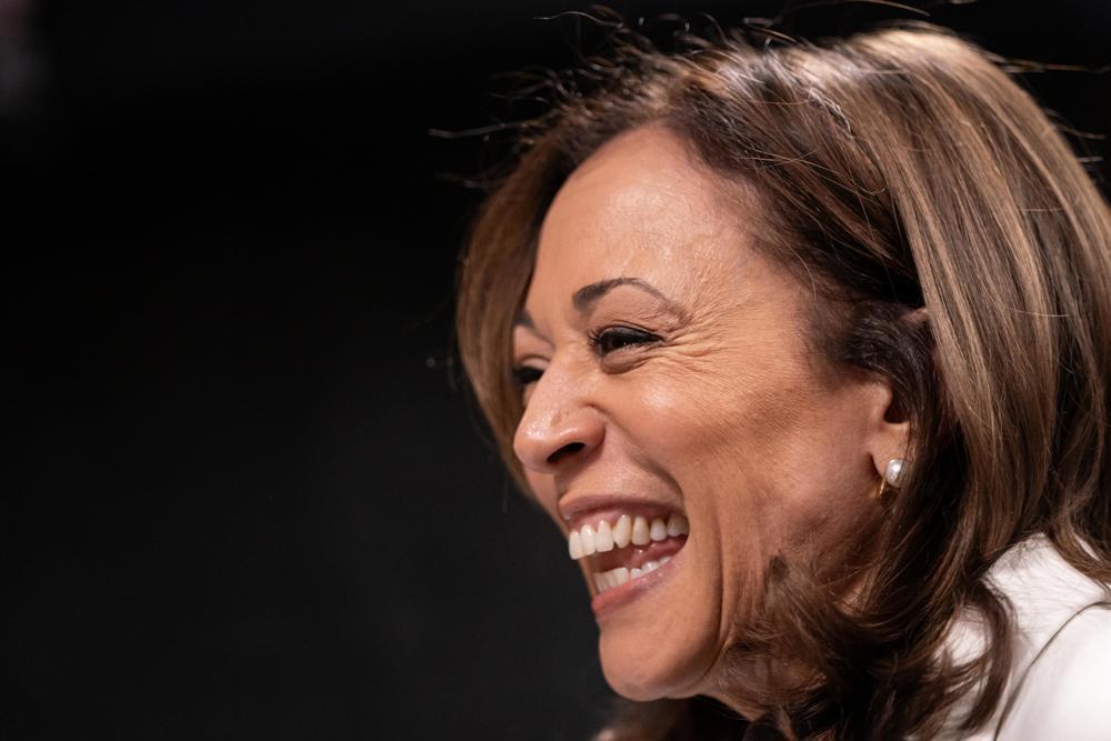 kamala-harris-aparece-a-frente-de-donald-trump-em-michigan-e-wisconsin,-dois-estados-cruciais