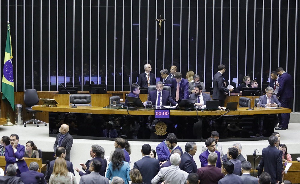 camara-dos-deputados-aprova-segundo-projeto-da-reforma-tributaria-com-403-votos-favoraveis