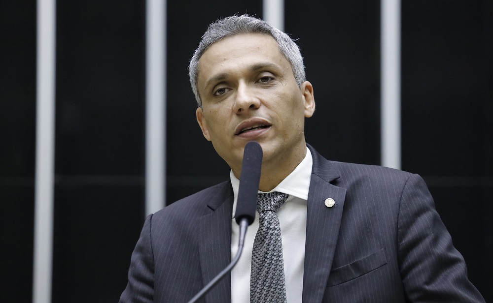 stf-forma-maioria-para-tornar-gustavo-gayer-reu-por-calunia,-difamacao-e-injuria