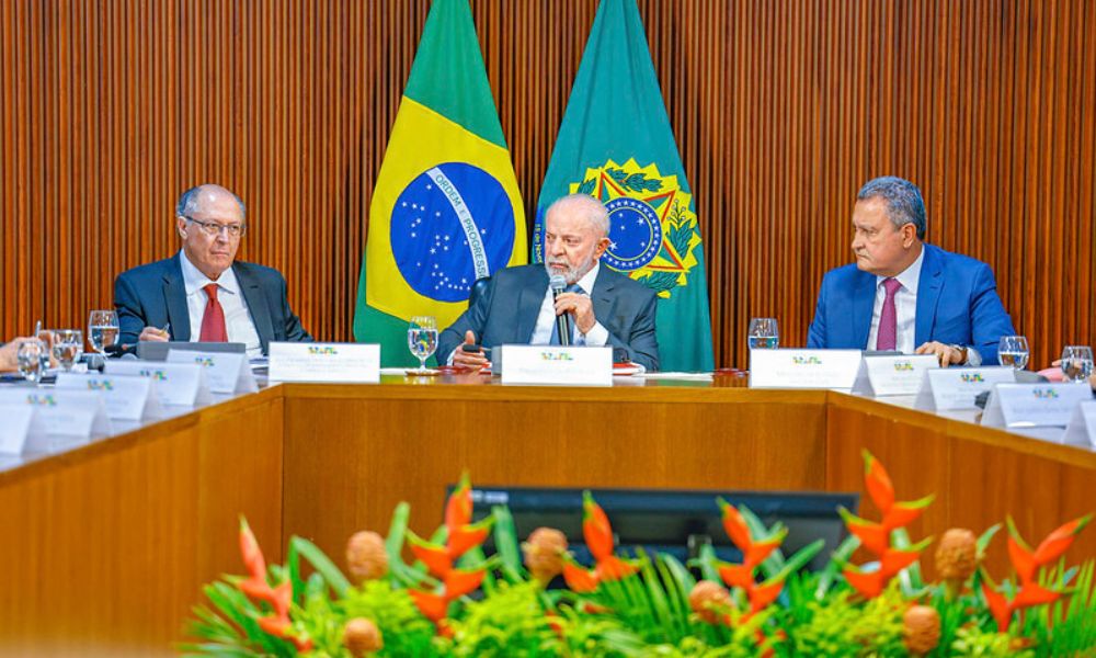 lula-ironiza-criticas-de-caiado:-‘unico-que-nao-tem-problema-de-seguranca’