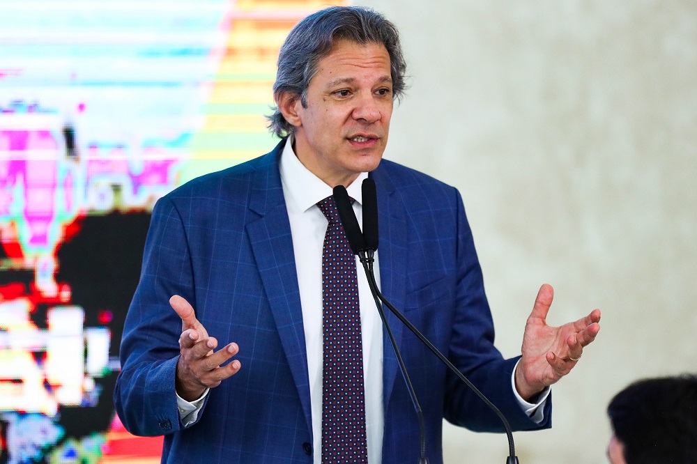 ‘o-dia-amanheceu-mais-tenso’,-diz-haddad-sobre-vitoria-de-trump-nos-estados-unidos