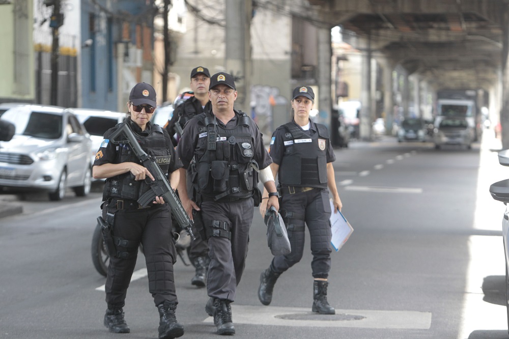 operacao-investiga-22-policiais-militares-por-extorsao-em-nova-iguacu