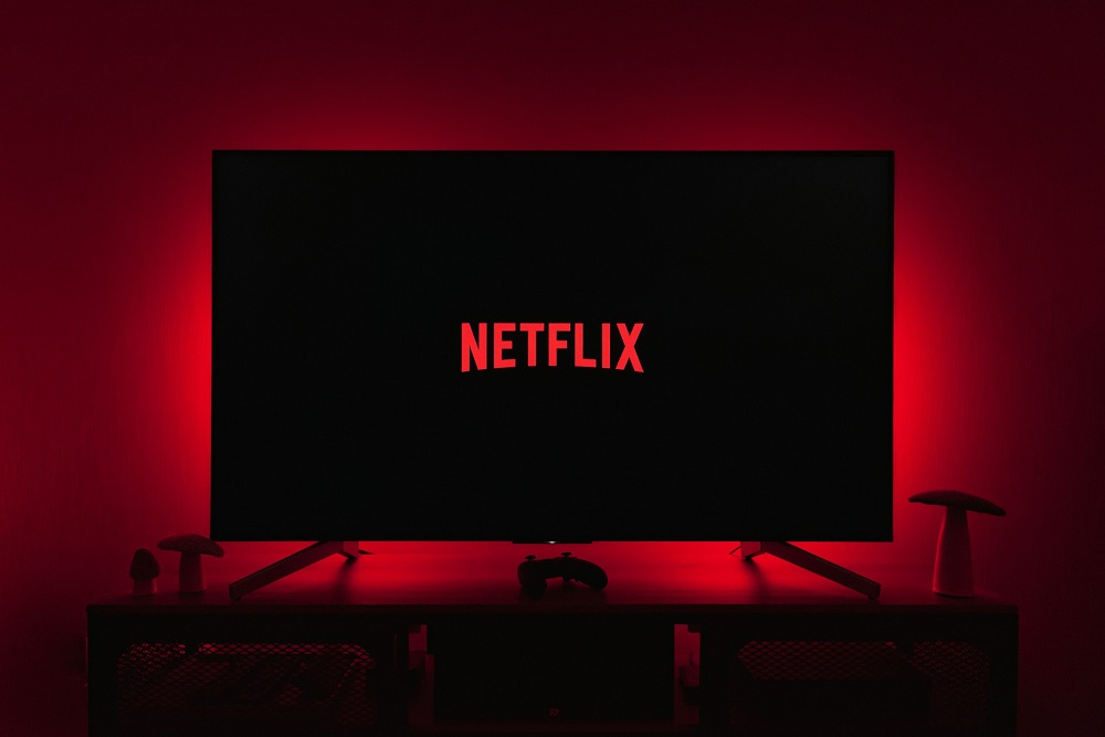 netflix-descontinua-plano-basico-e-migra-usuarios-para-assinatura-com-anuncios