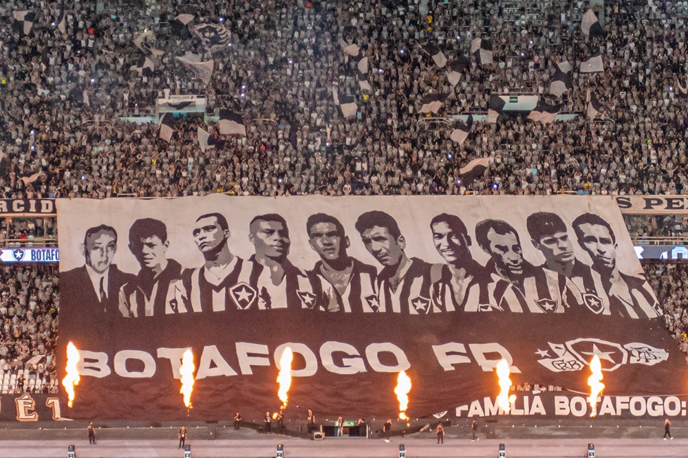 torcida-do-botafogo-esgota-ingressos-reservados-para-o-seu-setor-na-final-em-buenos-aires