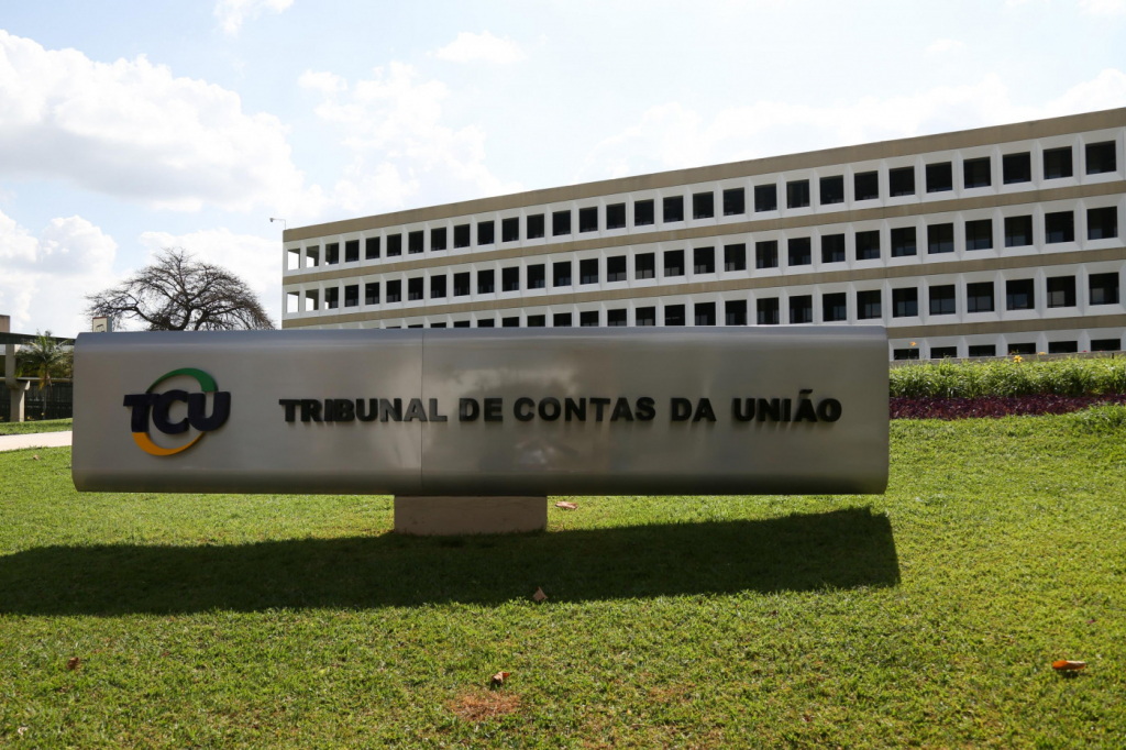 tcu-avalia-proposta-da-anatel-para-mudanca-do-contrato-da-vivo