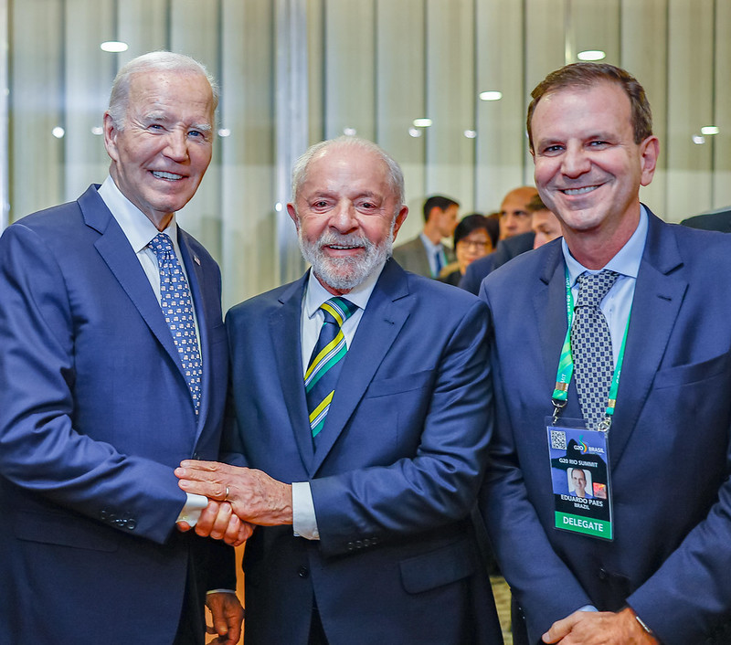 joe-biden-se-encanta-com-o-cristo-redentor-durante-cupula-do-g20-no-brasil