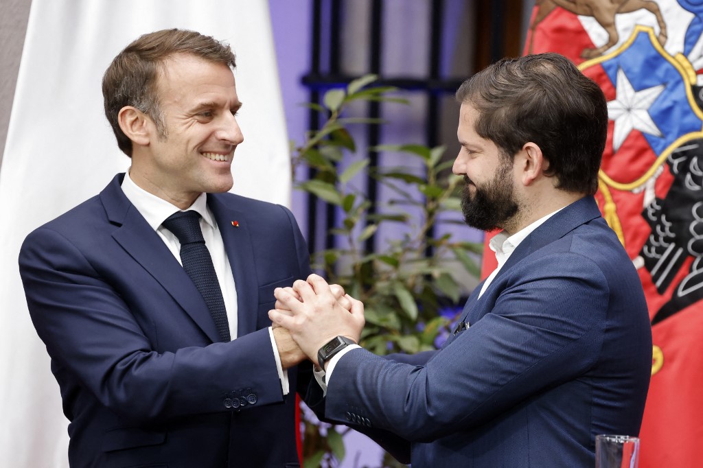 macron-elogia-renovacao-de-acordo-entre-chile-e-ue-durante-visita-oficial-a-santiago