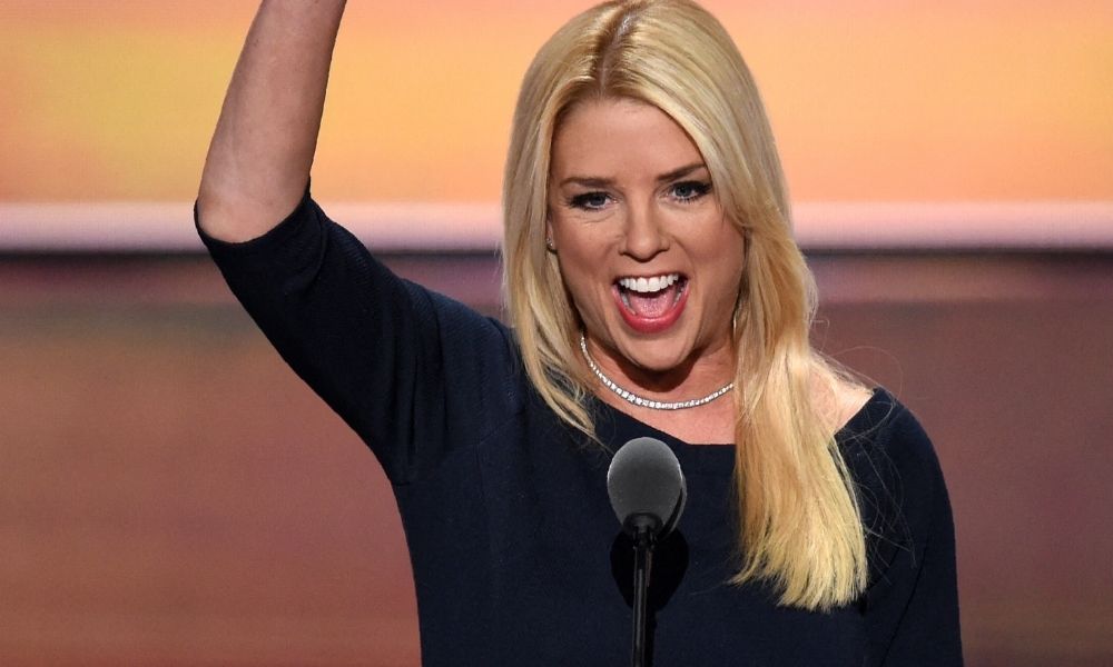 apos-desistencia-de-matt-gaetz,-trump-nomeia-pam-bondi-como-secretaria-de-justica