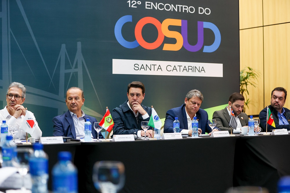 zema-e-ratinho-junior-silenciam,-caiado-diz-que-vai-esperar-investigacoes-e-so-tarcisio-sai-em-defesa-de-bolsonaro