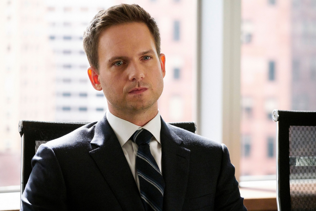 ator-de-‘suits’-diz-que-nao-se-arrependeu-de-ter-deixado-a-serie:-‘estava-depressivo’