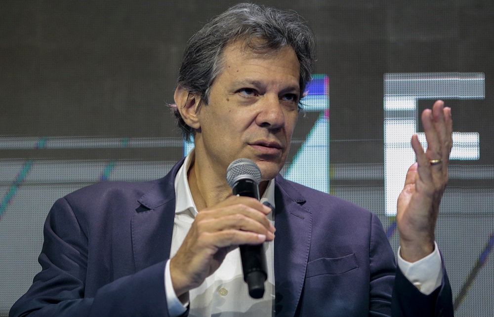 haddad-diz-que-isencao-do-ir-vazou-antes-da-hora,-e-nao-adianta-se-queixar-do-mercado