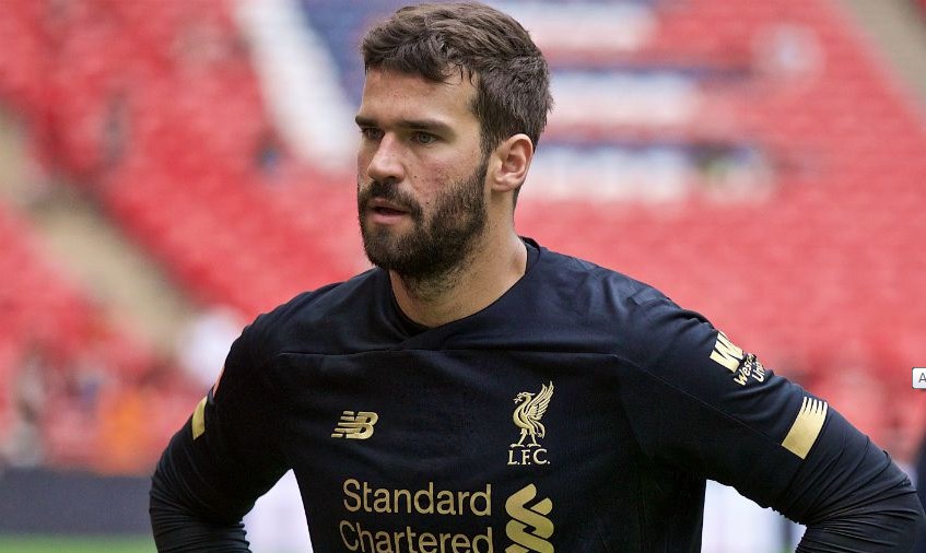 tecnico-do-liverpool-evita-confirmar-retorno-de-alisson-ao-clube-ingles