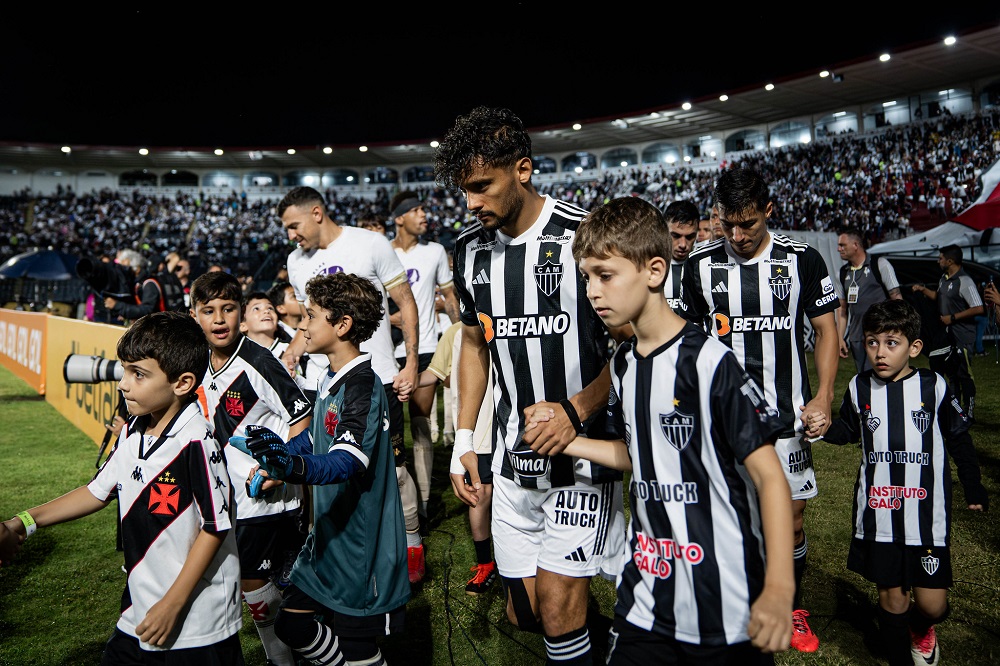 deyverson-e-scarpa-refletem-sobre-derrota-do-atletico-mg-e-demissao-de-milito