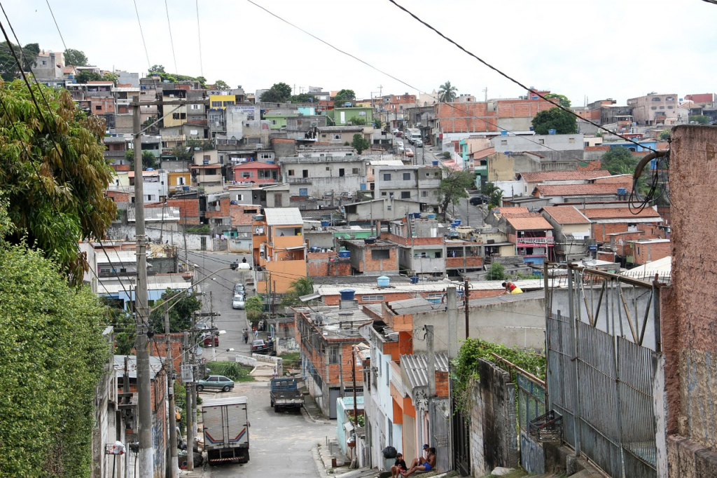 senado-aprova-pl-que-regulariza-favelas-e-areas-de-invasao