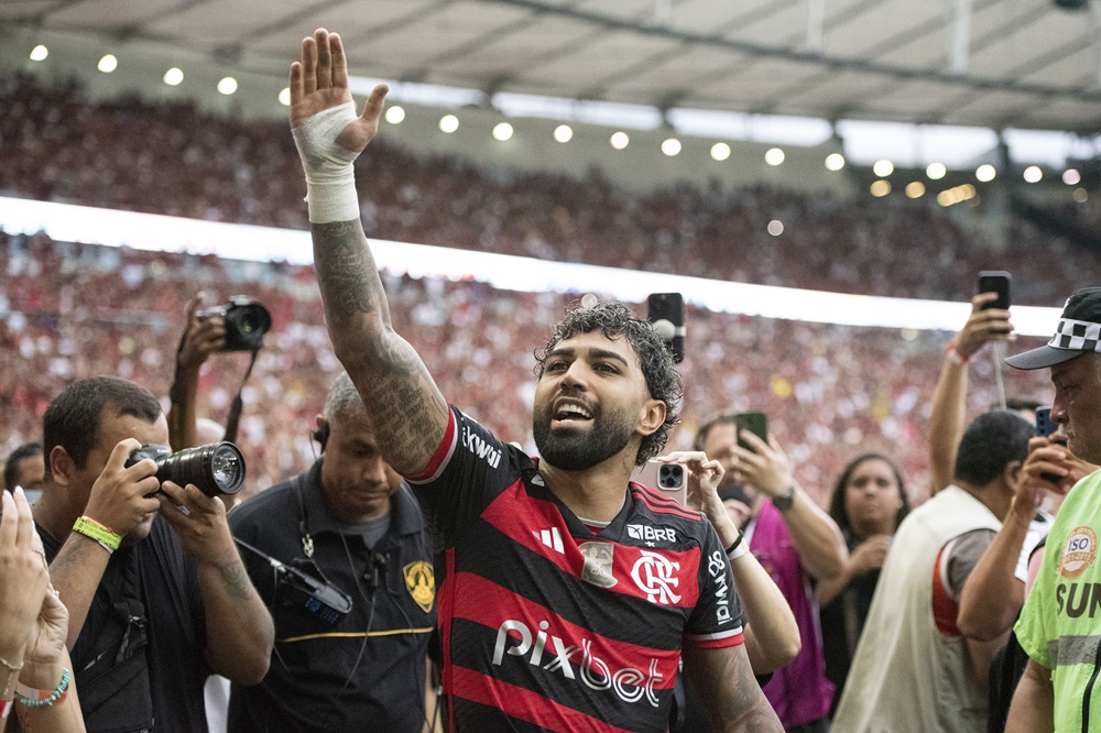 gabigol-se-despede-do-flamengo,-critica-direcao-e-diz-que-virou-‘imortal’-no-clube:-‘acho-que-um-dia-eu-volto’