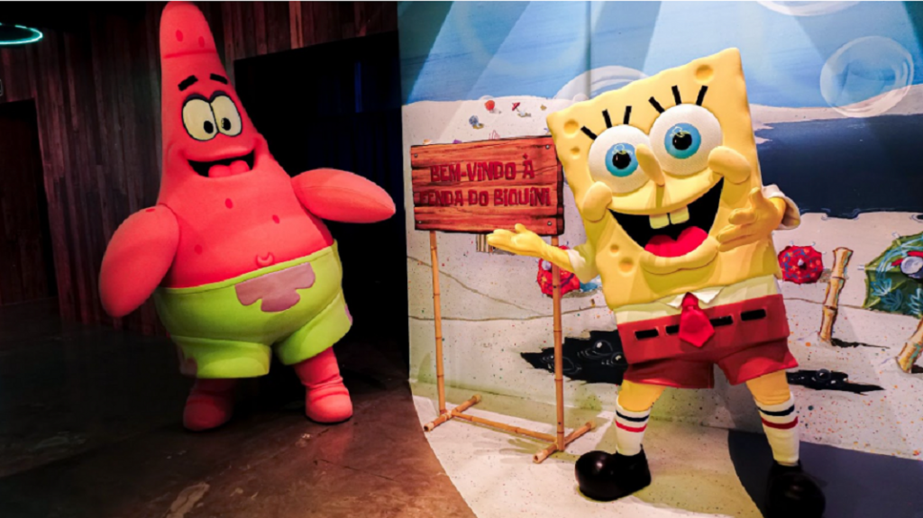 explore-a-fenda-do-biquini-com-bob-esponja-e-sua-turma-em-exposicao-interativa