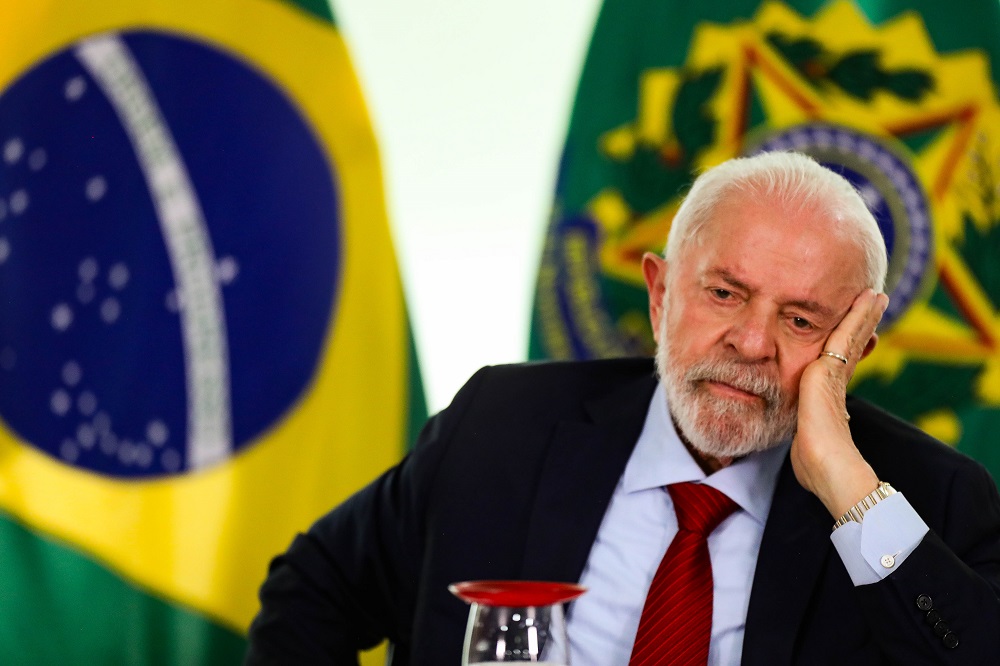 lula-esta-‘lucido,-orientado,-conversando-e-passou-a-noite-bem’,-aponta-boletim-medico