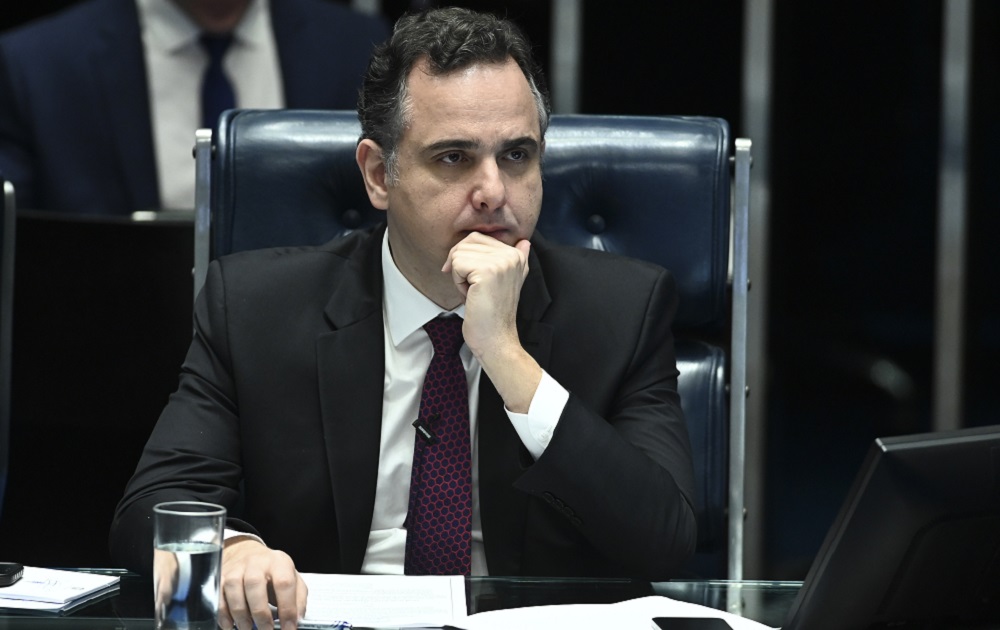 pacheco-manifesta-preocupacoes-sobre-a-questao-das-armas-de-fogo-e-diz-que-tem-restricoes 