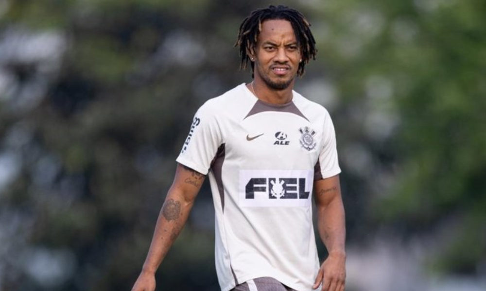 corinthians-renova-contrato-com-andre-carrillo-ate-a-metade-de-2026