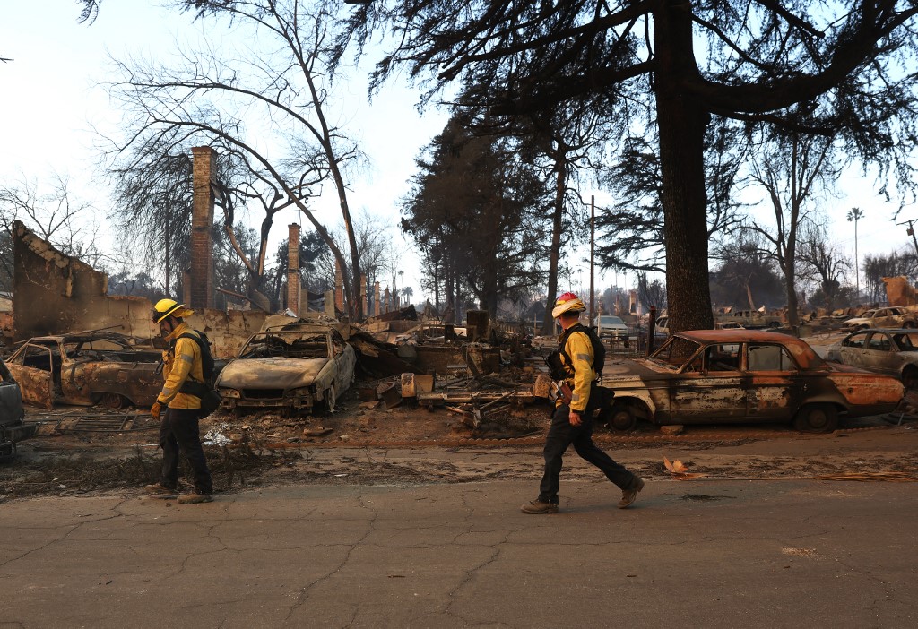 incendios-devastadores-deixam-10-mortos-em-los-angeles