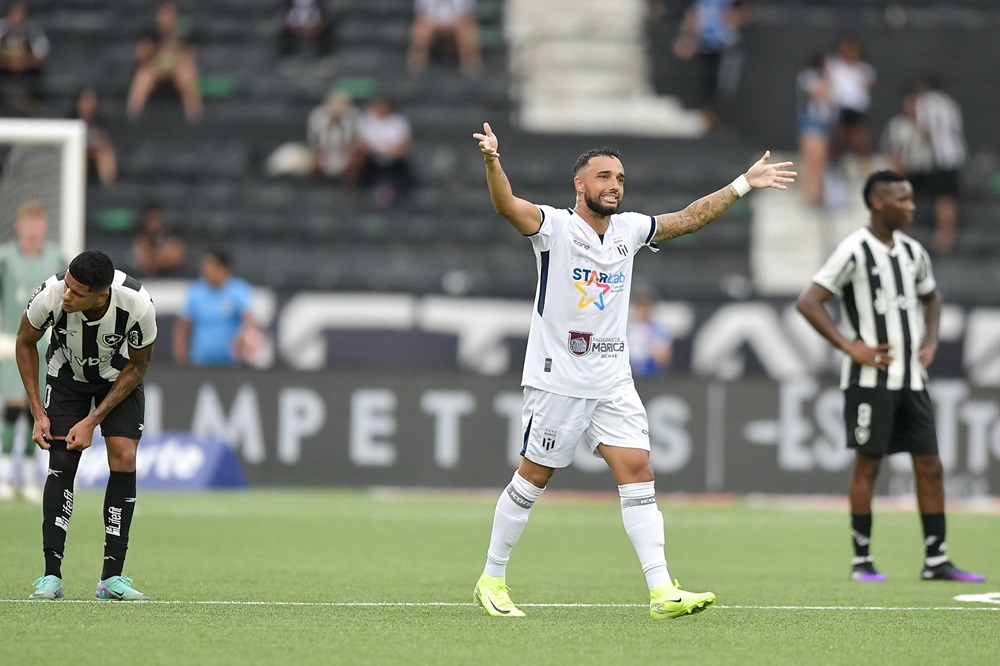 botafogo-estreia-com-derrota-para-o-novato-marica-no-campeonato-carioca