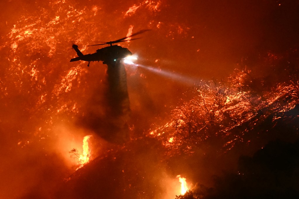 sobe-para-16-numero-de-mortos-nos-incendios-florestais-em-los-angeles