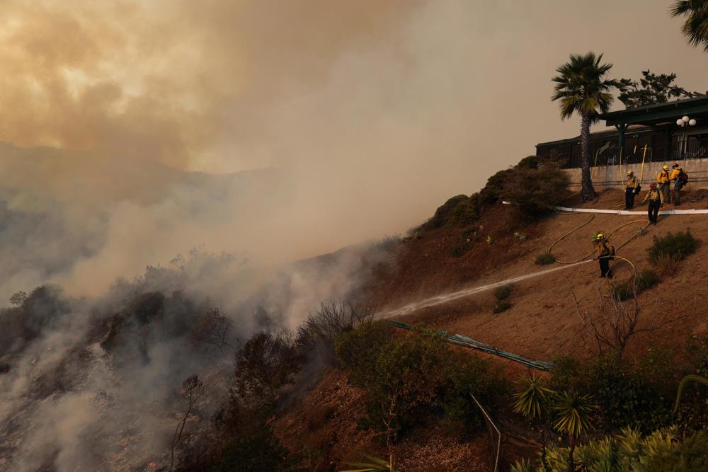 investigacao-revela-possivel-ligacao-com-fogos-de-artificio-em-incendio-que-devastou-los-angeles