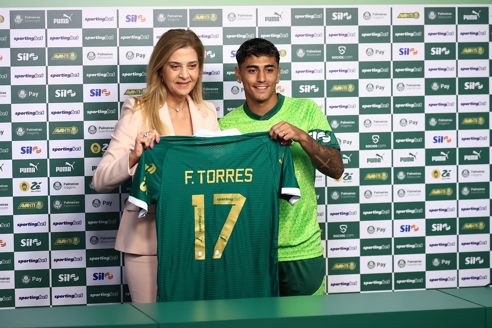 facundo-torres,-ex-orlando-city,-e-apresentado-como-novo-reforco-do-palmeiras