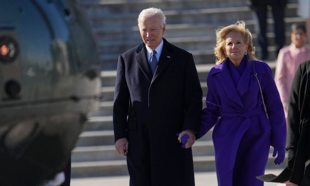 biden-agradece-equipe,-diz-que-ha-‘muito-trabalho-pela-frente’-e-faz-sinal-da-cruz-apos-posse-de-trump