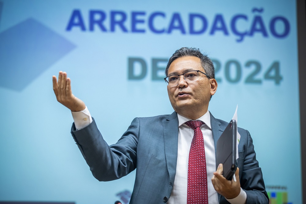 receita-federal-celebra-arrecadacao-‘espetacular’-e-diz-que-governo-foca-na-justica-fiscal