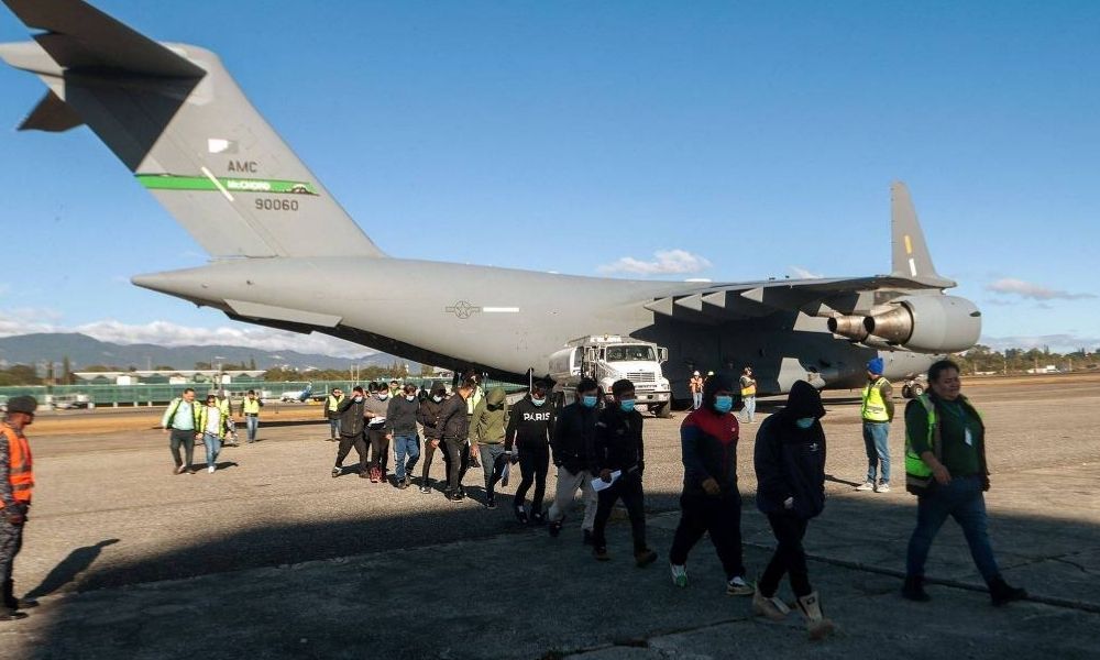 congresso-nacional-aciona-embaixada-americana-por-brasileiros-deportados