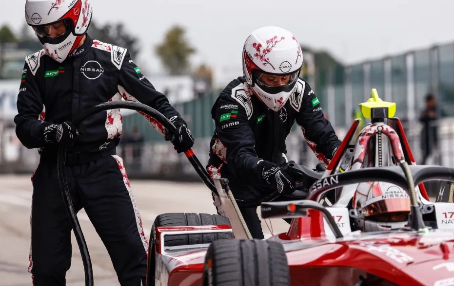 formula-e-tera-pit-stop-com-recarga-expressa-de-30-segundos