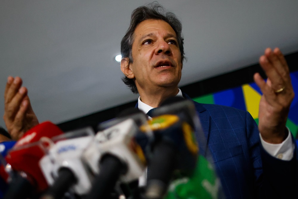 haddad-diz-que-‘nao-tomou-conhecimento’-de-fala-de-kassab,-que-o-chamou-de-‘fraco’