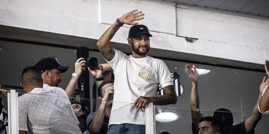 atacante-neymar-anuncia-retorno-ao-santos