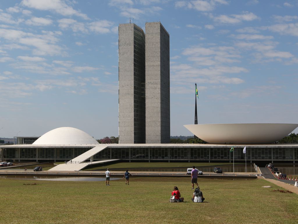 congresso-retoma-trabalhos-com-foco-na-economia-nesta-segunda