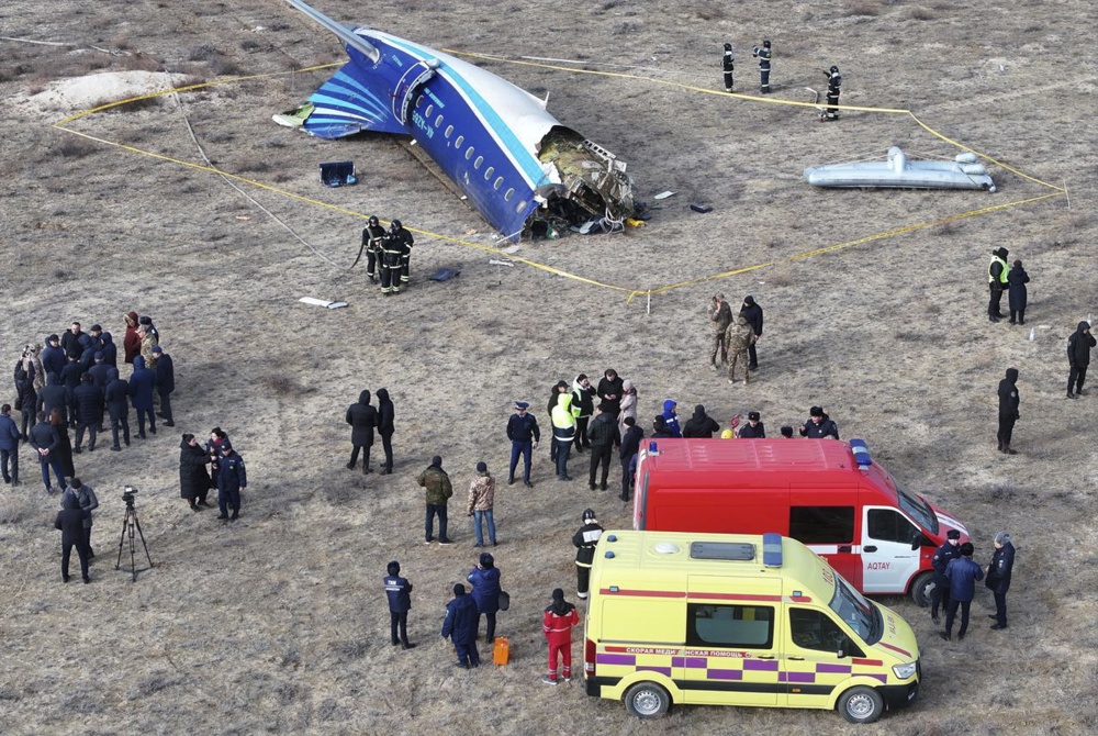 relatorio-revela-que-aviao-da-azerbaijan-airlines-que-caiu-no-cazaquistao-foi-atingido-por-missil