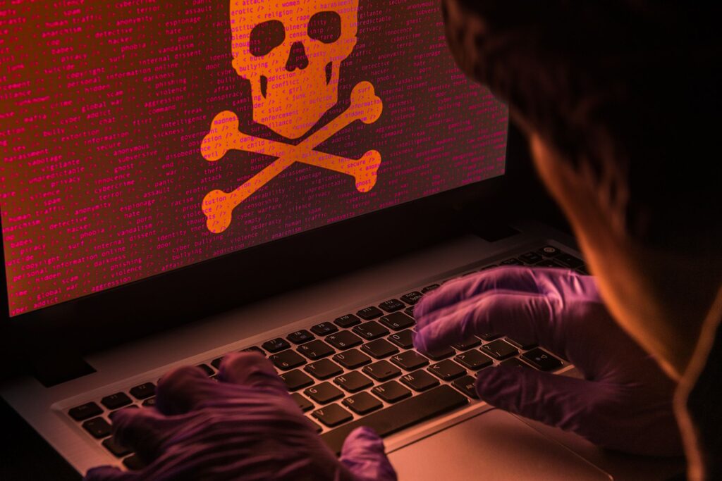 hackers-norte-coreanos-usam-falsas-ofertas-de-emprego-para-instalar-malware-no-macos