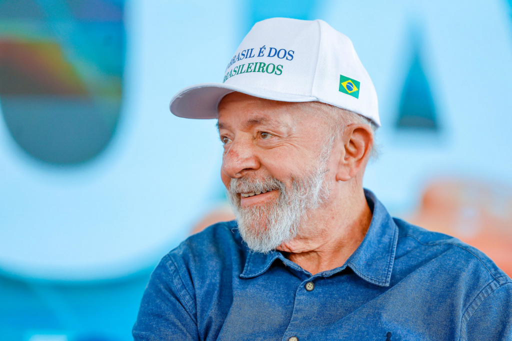 lula-promete-politicas-de-credito-e-diz-que-quando-o-dinheiro-comecar-a-circular,-‘ninguem-aqui-vai-comprar-dolar’