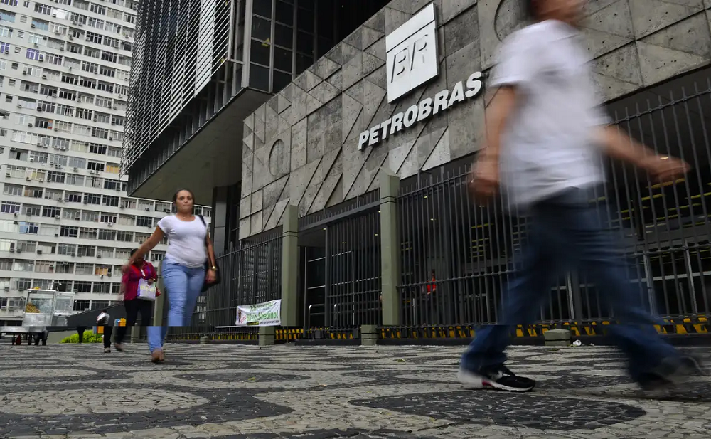 petrobras-adia-decisao-sobre-trabalho-remoto,-e-sindicato-mobiliza-trabalhadores