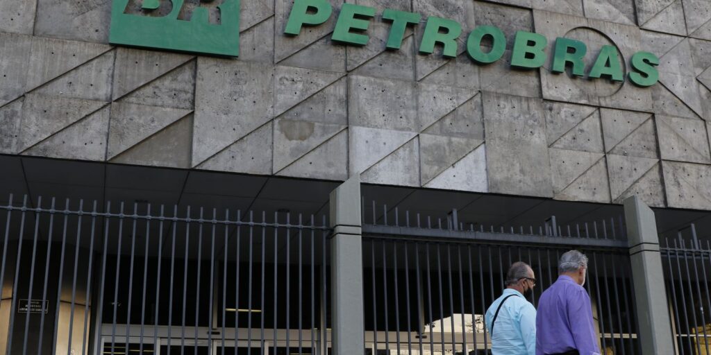 petrobras-assina-contrato-de-venda-de-petroleo-com-estatal-indiana