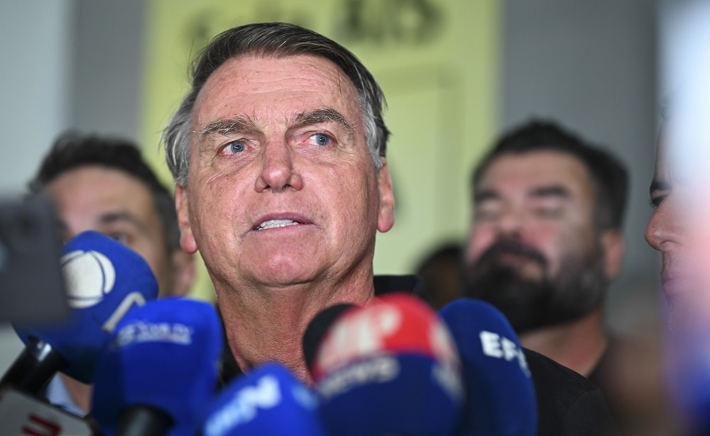 defesa-de-bolsonaro-se-manifesta-apos-denuncia-da-pgr