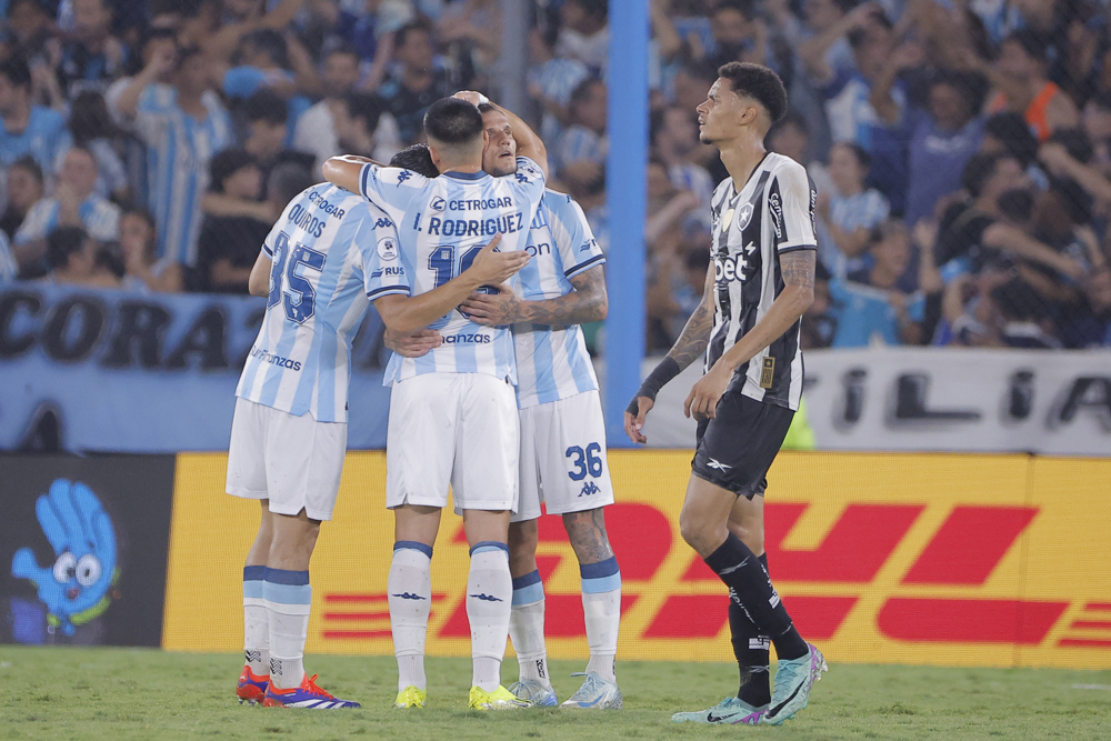 botafogo-perde-para-o-racing-na-argentina-e-se-complica-pelo-titulo-da-recopa