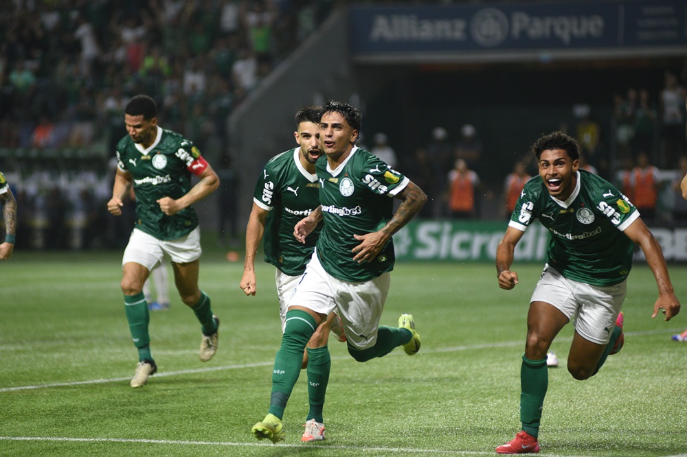 palmeiras-vence-botafogo-de-virada-e-evita-queda-precoce-no-paulistao