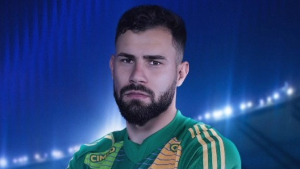 cruzeiro-anuncia-contratacao-de-goleiro-do-flamengo