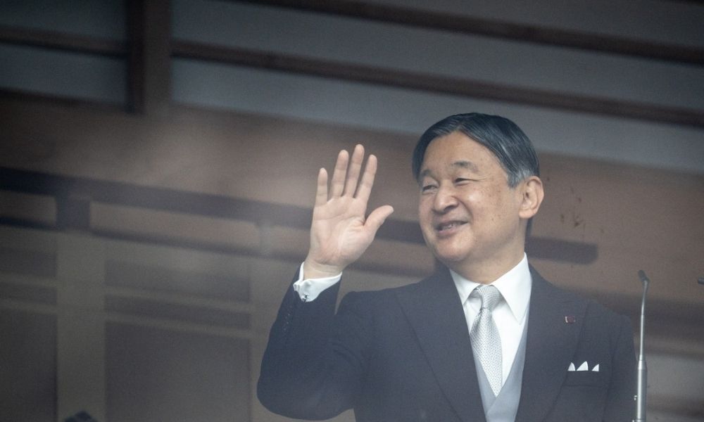 homem-fica-nu-diante-do-imperador-do-japao-durante-discurso-de-ano-novo