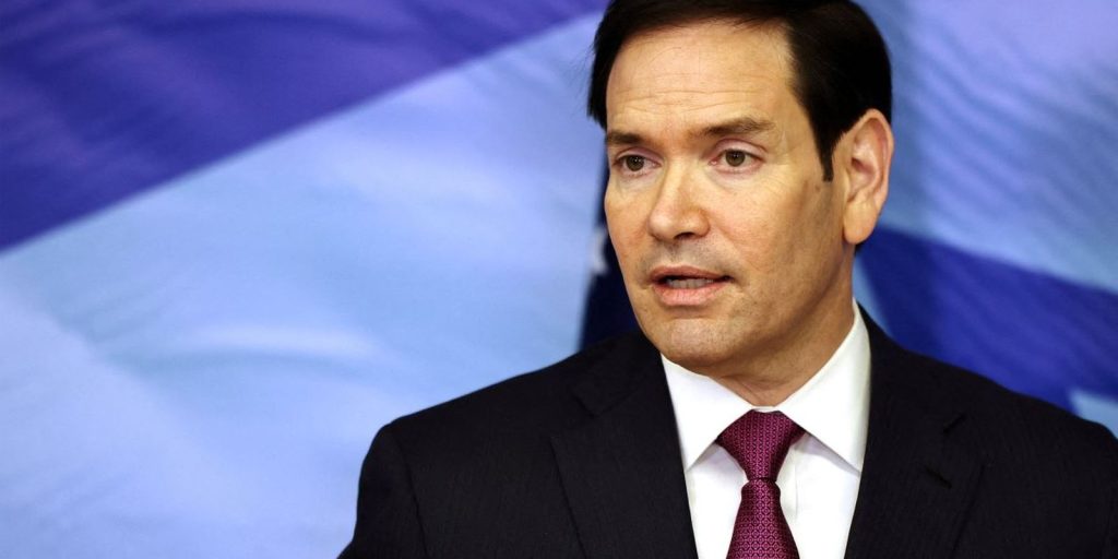 sem-provas,-rubio-acusa-maduro-de-chefiar-organizacao-narcoterrorista