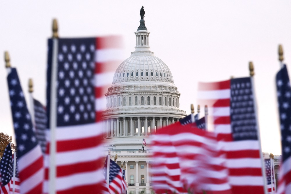 senadores-democratas-criticam-ataques-a-venezuela-ordenados-por-trump